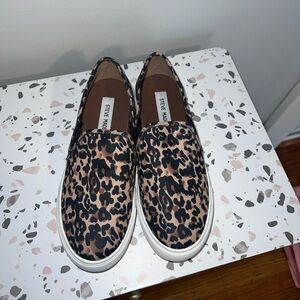 Steve Madden Symba Slip